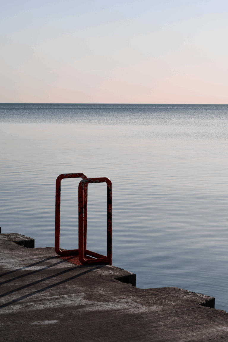 Summer issue cover shot of Lake Michigan's Chicago shoreline.